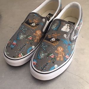 NEVER WORN- Vans Slip ons Women’s 10.5 (men’s 9.0)